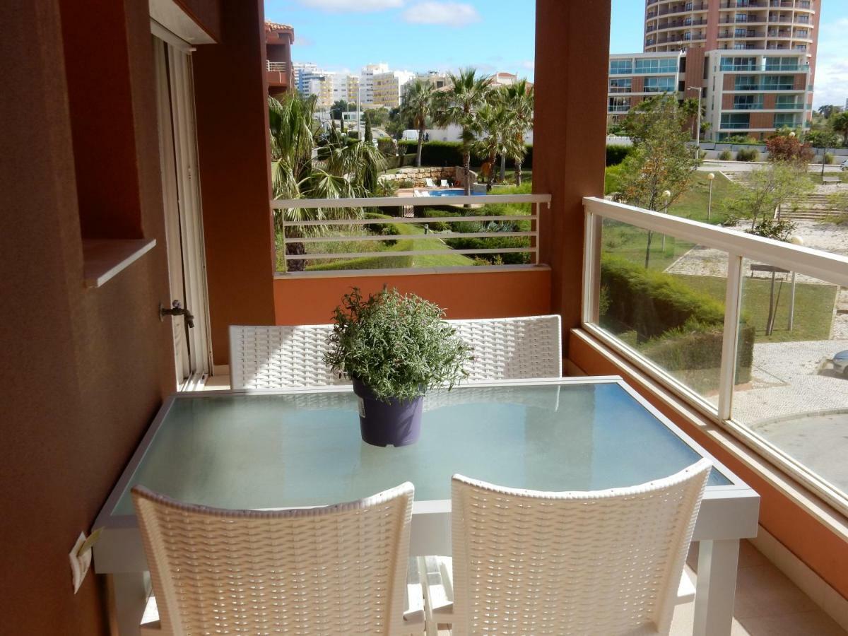 Beach & Sea Apt, Fast Wifi, Airco, Private Parking And Pool ปอร์ติเมา ภายนอก รูปภาพ